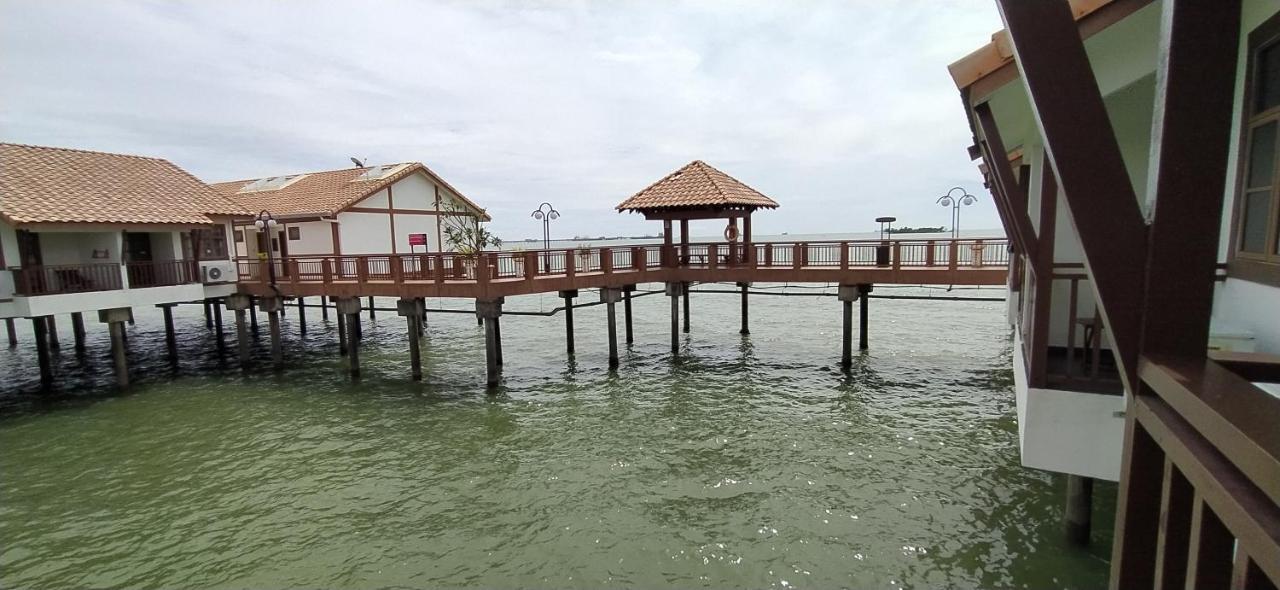 Port Dickson Private Unit Chalet Kültér fotó